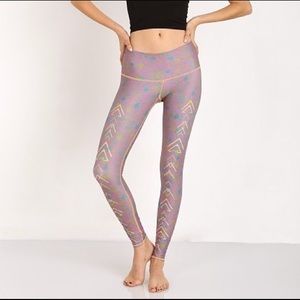 NWT Teeki Hot Pant Leggings in Meadow sizes XS and S